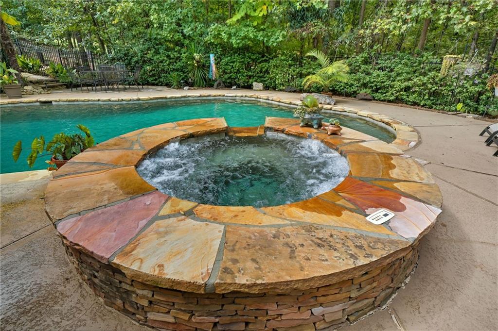 Canton, Georgia, 30114, United States, 6 Bedrooms Bedrooms, ,5 BathroomsBathrooms,Residential,Active,1972202