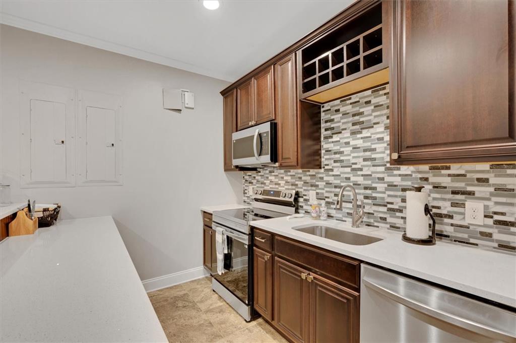 Dawsonville, Georgia, 30534, United States, 4 Bedrooms Bedrooms, ,5 BathroomsBathrooms,Residential,Active,1936637