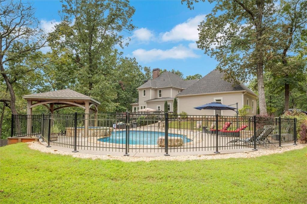 Dawsonville, Georgia, 30534, United States, 4 Bedrooms Bedrooms, ,5 BathroomsBathrooms,Residential,Active,1936637