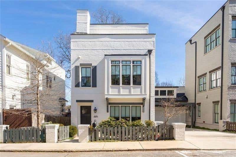 205 CORLEY ST NE Unit 1  