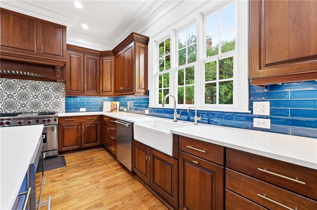 Kennesaw, Georgia, 30152, United States, 6 Bedrooms Bedrooms, ,8 BathroomsBathrooms,Residential,Active,2009407