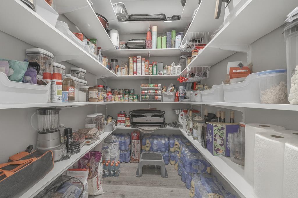 Ellijay, Georgia, 30540, United States, 4 Bedrooms Bedrooms, ,5 BathroomsBathrooms,Residential,Active,1913024