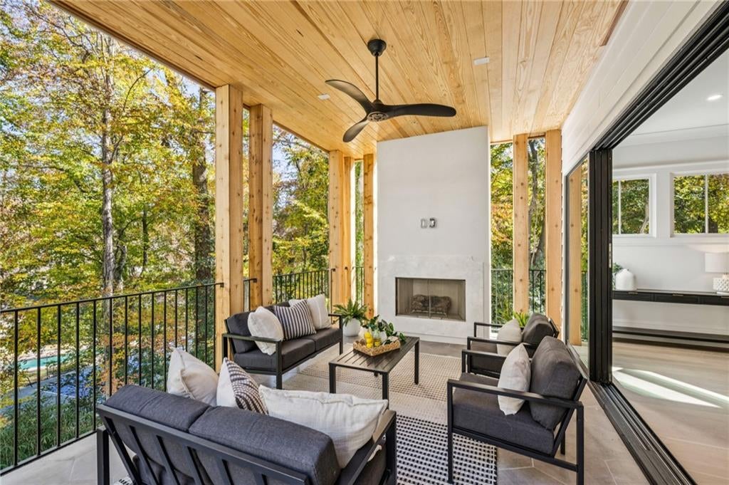 Atlanta, Georgia, 30306, United States, 6 Bedrooms Bedrooms, ,7 BathroomsBathrooms,Residential,Active,2007917