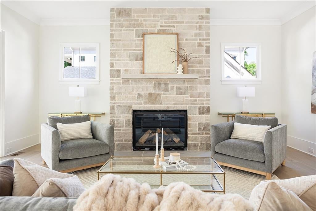 Atlanta, Georgia, 30309, United States, 4 Bedrooms Bedrooms, ,4 BathroomsBathrooms,Residential,Active,1997585