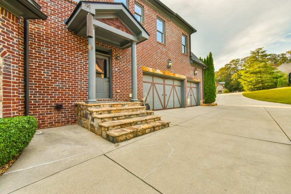 Hoschton, Georgia, 30548, United States, 5 Bedrooms Bedrooms, ,6 BathroomsBathrooms,Residential,Active,2011432