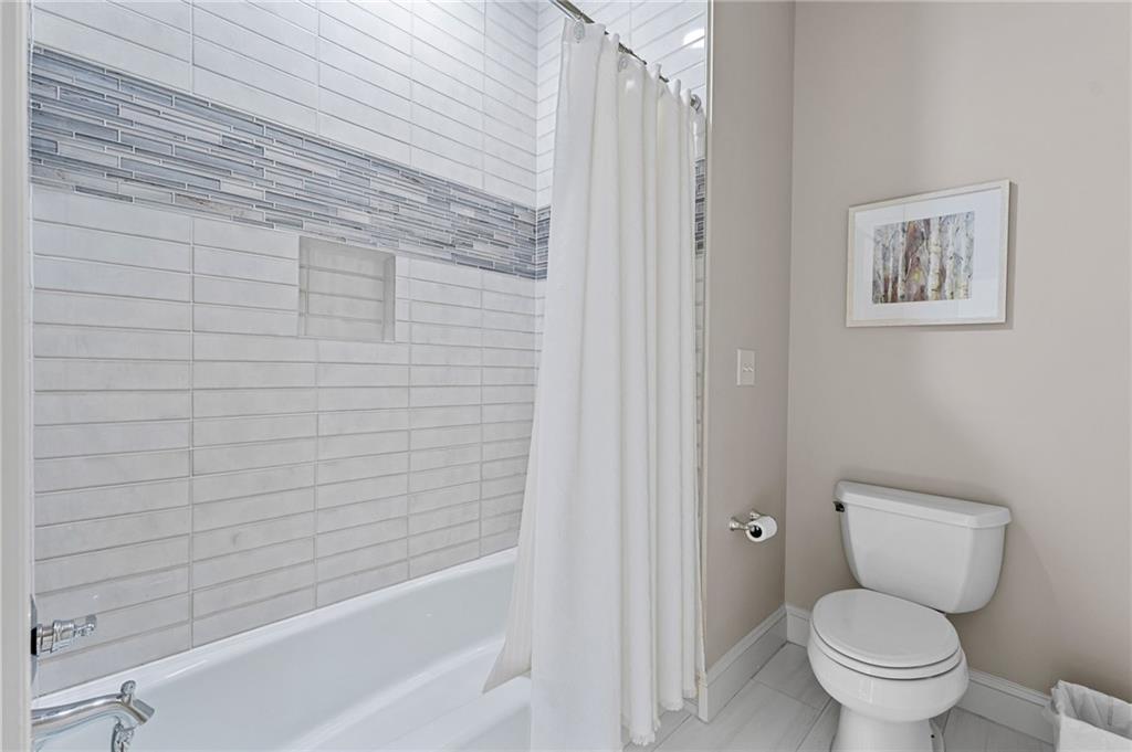 Canton, Georgia, 30115, United States, 6 Bedrooms Bedrooms, ,7 BathroomsBathrooms,Residential,Active,1831788