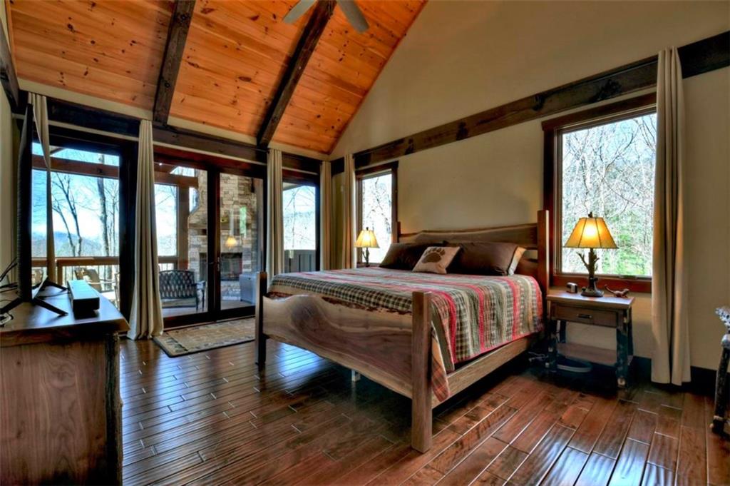 Ellijay, Georgia, 30536, United States, 5 Bedrooms Bedrooms, ,6 BathroomsBathrooms,Residential,Active,1954428