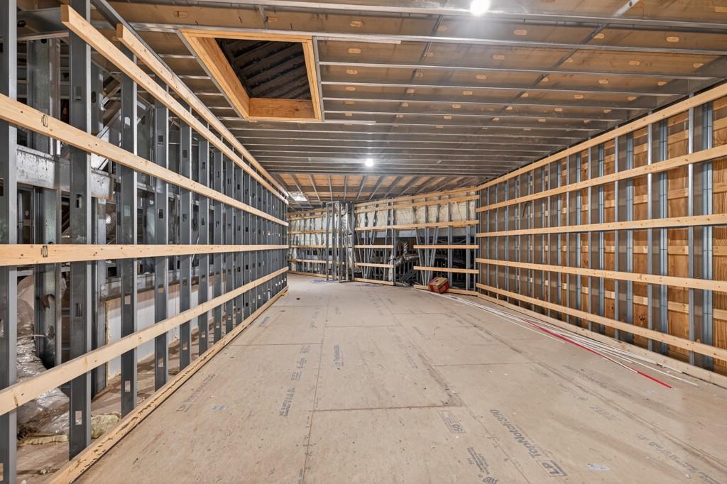 Loganville, Georgia, 30052, United States, 9 Bedrooms Bedrooms, ,10 BathroomsBathrooms,Residential,Active,1987241