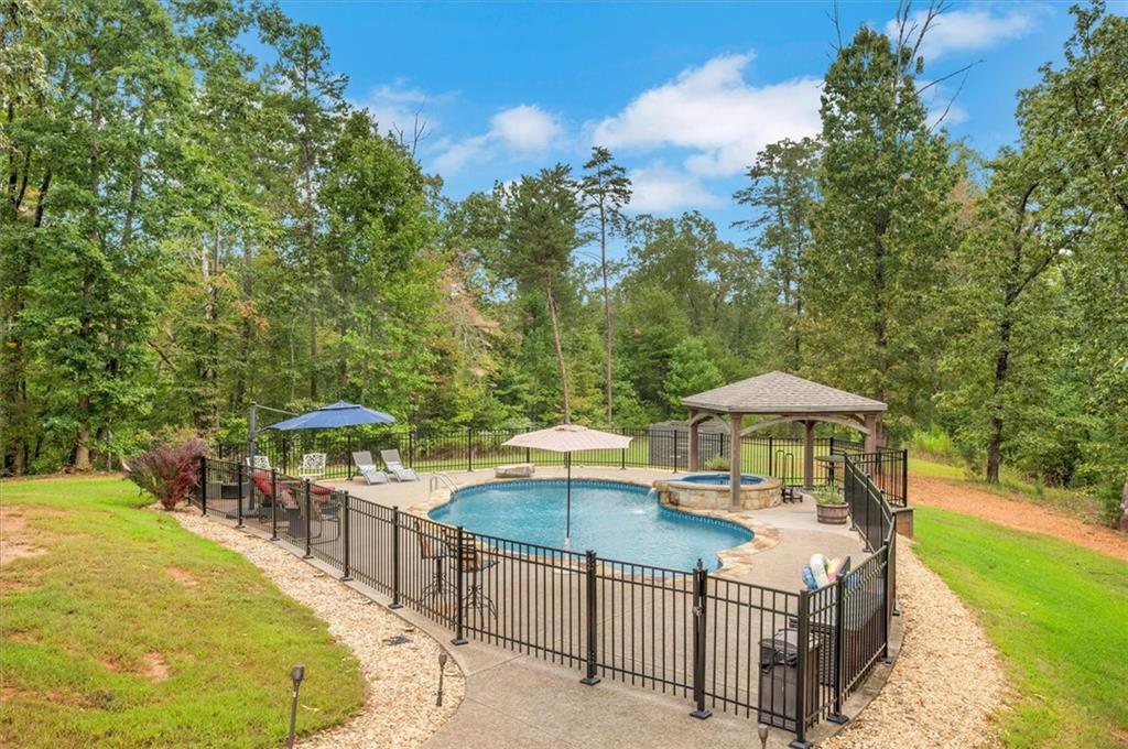 Dawsonville, Georgia, 30534, United States, 4 Bedrooms Bedrooms, ,5 BathroomsBathrooms,Residential,Active,1936637