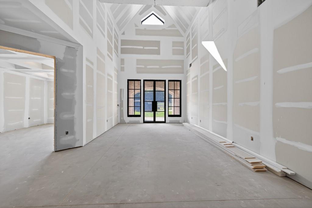 Loganville, Georgia, 30052, United States, 9 Bedrooms Bedrooms, ,10 BathroomsBathrooms,Residential,Active,1987241