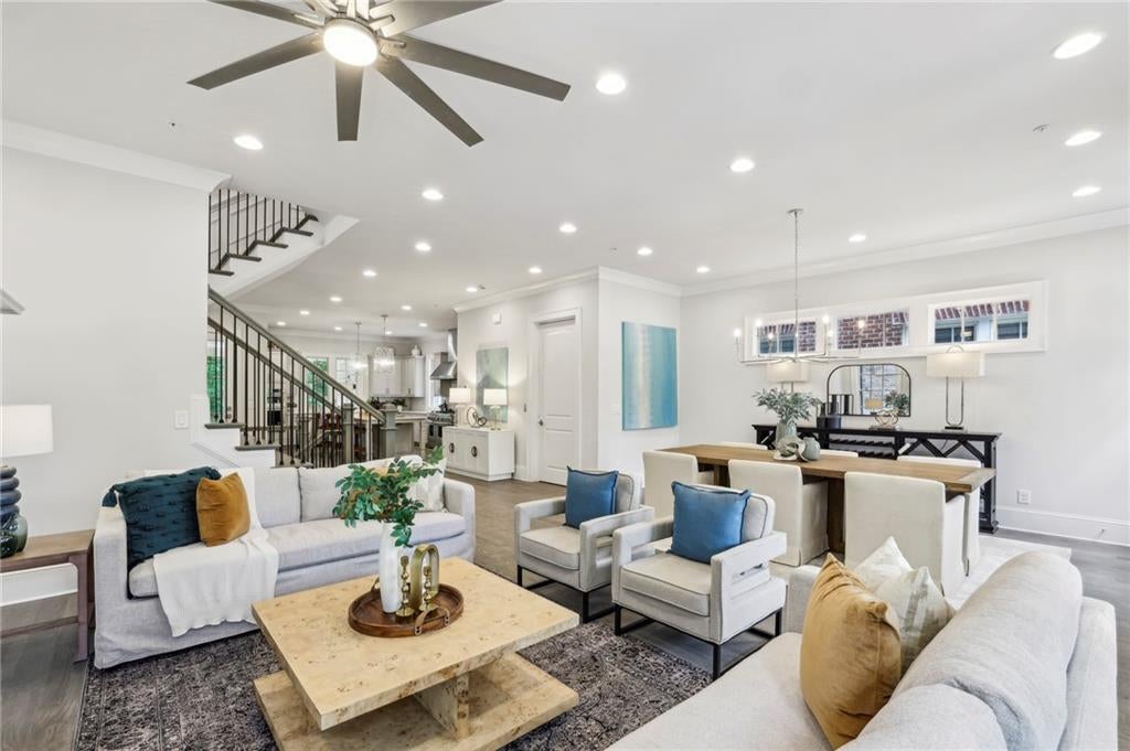 Alpharetta, Georgia, 30009, United States, 3 Bedrooms Bedrooms, ,4 BathroomsBathrooms,Residential,Active,1849562