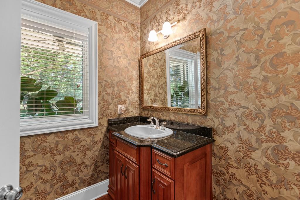 Flowery Branch, Georgia, 30542, United States, 4 Bedrooms Bedrooms, ,8 BathroomsBathrooms,Residential,Active,1929460