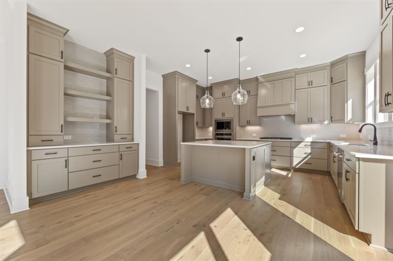 Gainesville, Georgia, 30506, United States, 4 Bedrooms Bedrooms, ,4 BathroomsBathrooms,Residential,Active,2007110