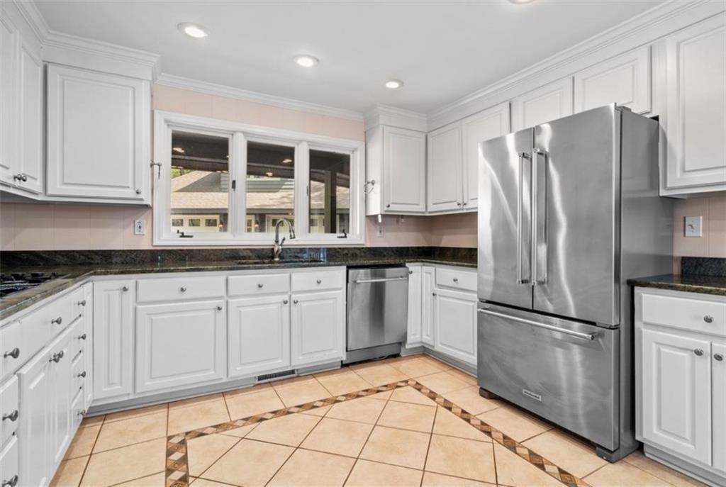 Big Canoe, Georgia, 30143, United States, 4 Bedrooms Bedrooms, ,4 BathroomsBathrooms,Residential,Active,1969782