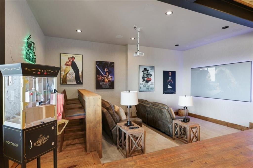 Mineral Bluff, Georgia, 30559, United States, 4 Bedrooms Bedrooms, ,4 BathroomsBathrooms,Residential,Active,2006866