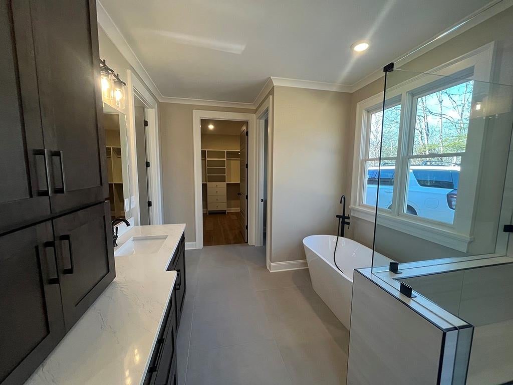 Canton, Georgia, 30114, United States, 5 Bedrooms Bedrooms, ,6 BathroomsBathrooms,Residential,Active,1820849