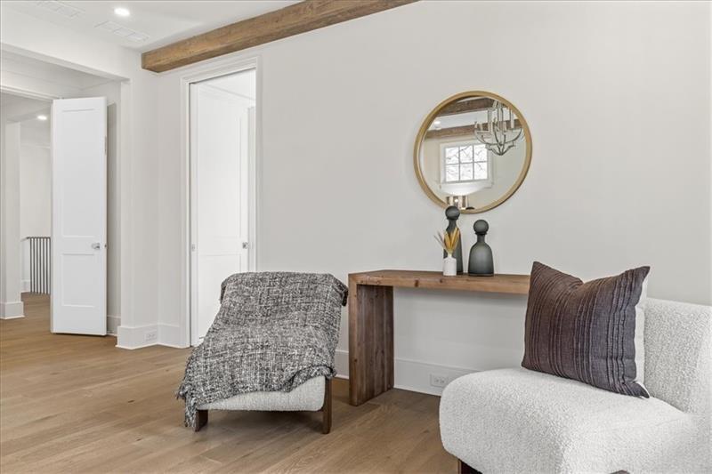 Atlanta, Georgia, 30309, United States, 4 Bedrooms Bedrooms, ,5 BathroomsBathrooms,Residential,Active,1997549