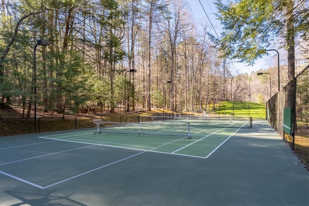 Ellijay, Georgia, 30540, United States, 5 Bedrooms Bedrooms, ,7 BathroomsBathrooms,Residential,Active,2017088