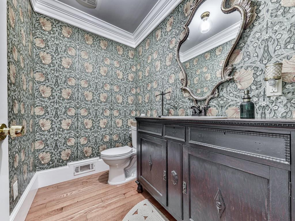 Atlanta, Georgia, 30305, United States, ,6 BathroomsBathrooms,Residential,Active,1843826