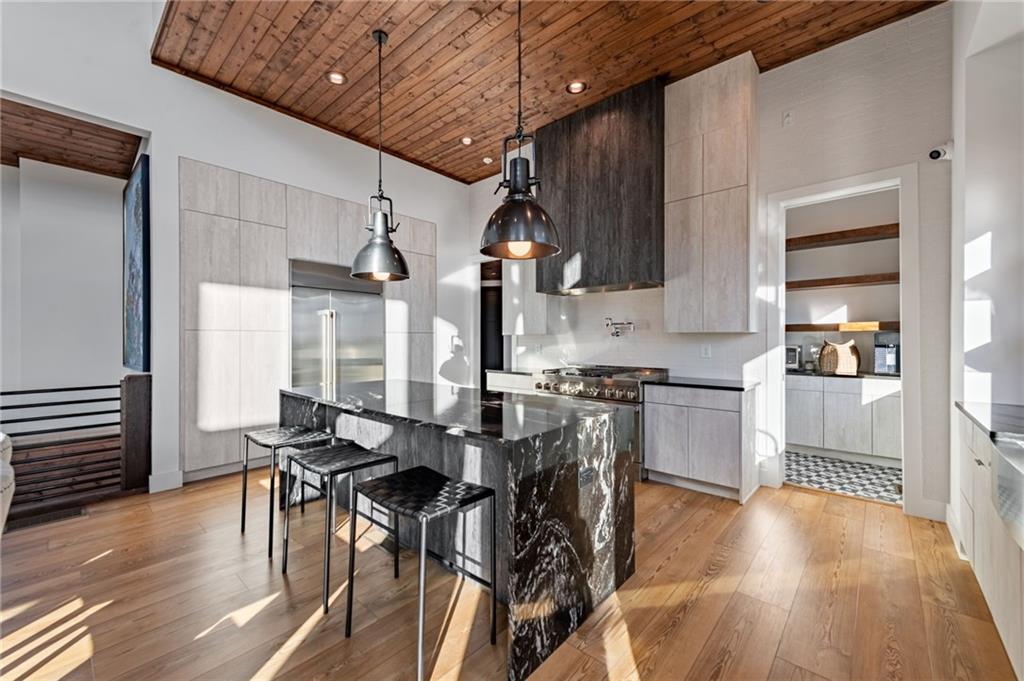 Ellijay, Georgia, 30540, United States, 4 Bedrooms Bedrooms, ,3 BathroomsBathrooms,Residential,Active,1988411