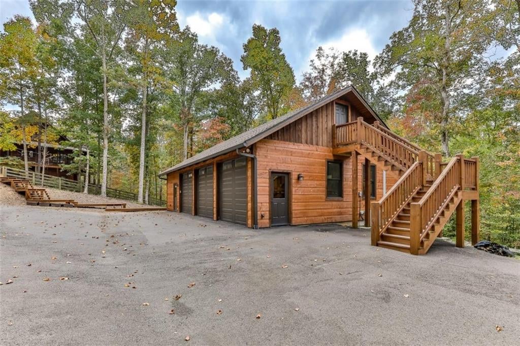 Talking Rock, Georgia, 30175, United States, 5 Bedrooms Bedrooms, ,5 BathroomsBathrooms,Residential,Active,1953388