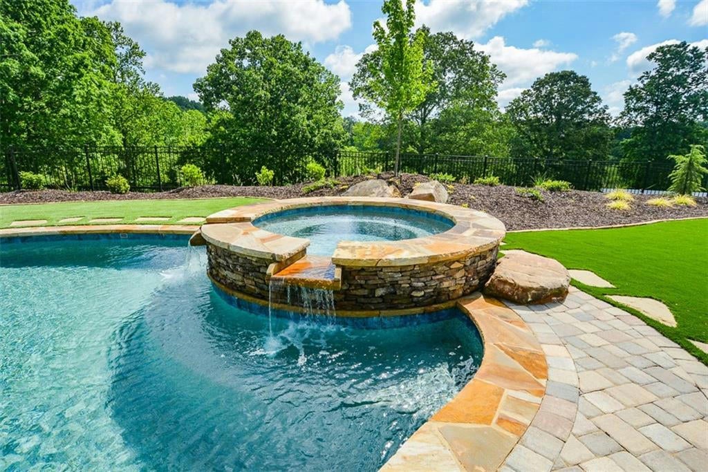 Waleska, Georgia, 30183, United States, ,5 BathroomsBathrooms,Residential,Active,1704235