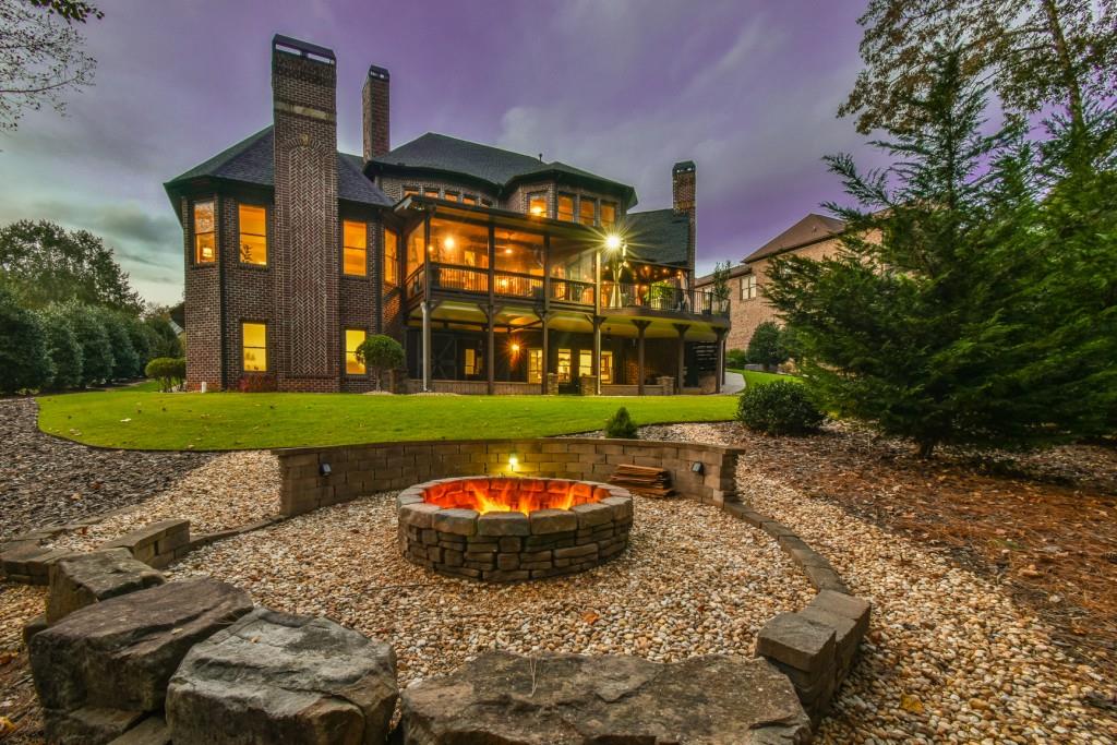 Hoschton, Georgia, 30548, United States, 5 Bedrooms Bedrooms, ,6 BathroomsBathrooms,Residential,Active,2011432