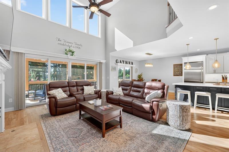 Flowery Branch, Georgia, 30542, United States, 6 Bedrooms Bedrooms, ,6 BathroomsBathrooms,Residential,Active,2007080