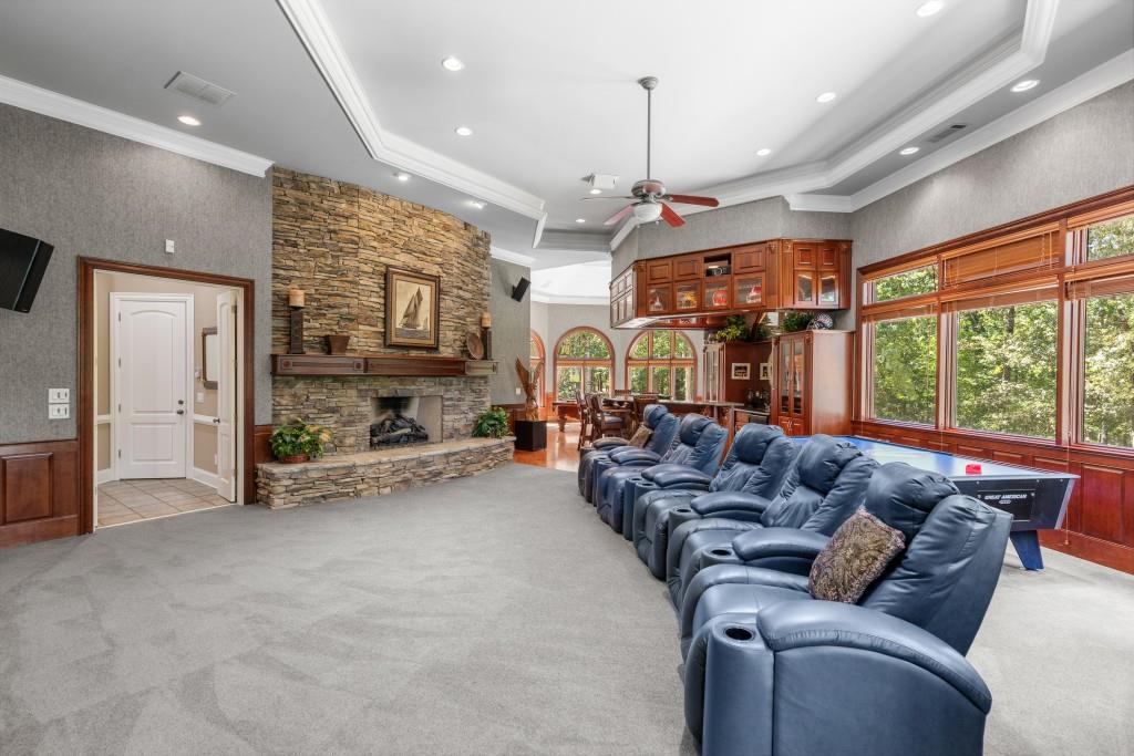 Flowery Branch, Georgia, 30542, United States, 4 Bedrooms Bedrooms, ,8 BathroomsBathrooms,Residential,Active,1929460