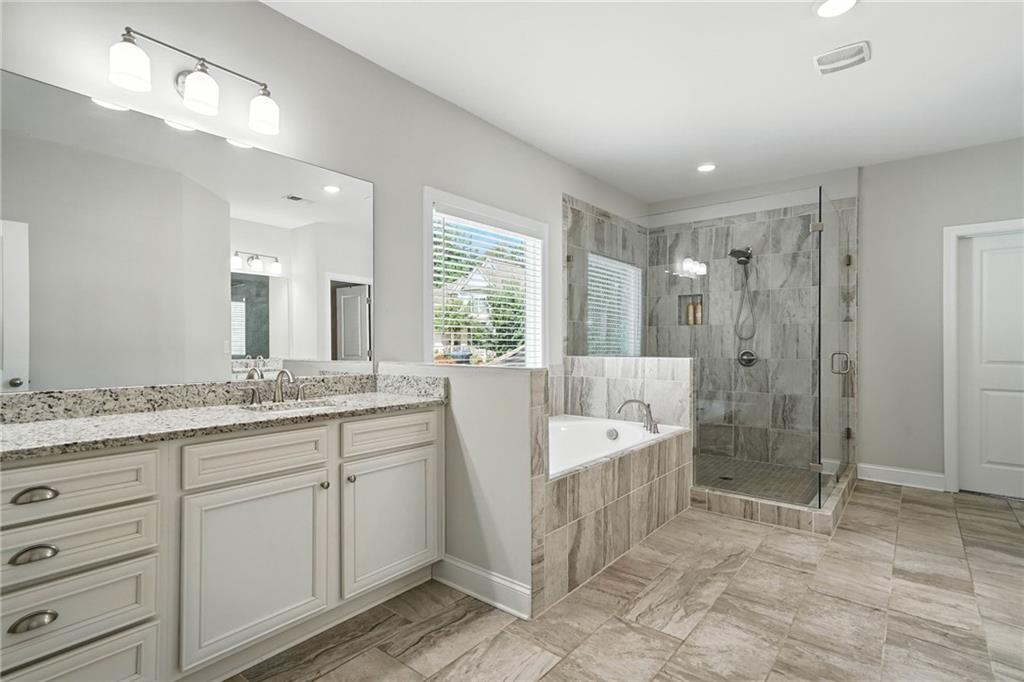 Canton, Georgia, 30115, United States, 7 Bedrooms Bedrooms, ,4 BathroomsBathrooms,Residential,Active,1936414