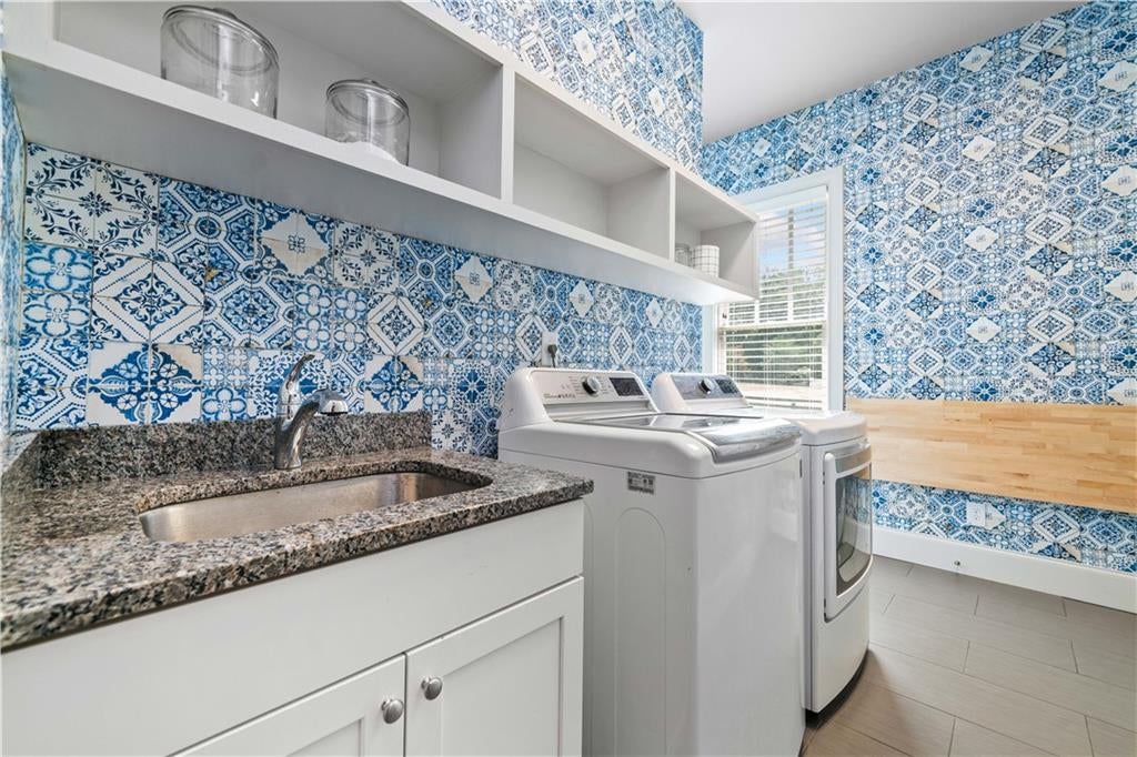 Milton, Georgia, 30004, United States, 5 Bedrooms Bedrooms, ,7 BathroomsBathrooms,Residential,Active,2011188