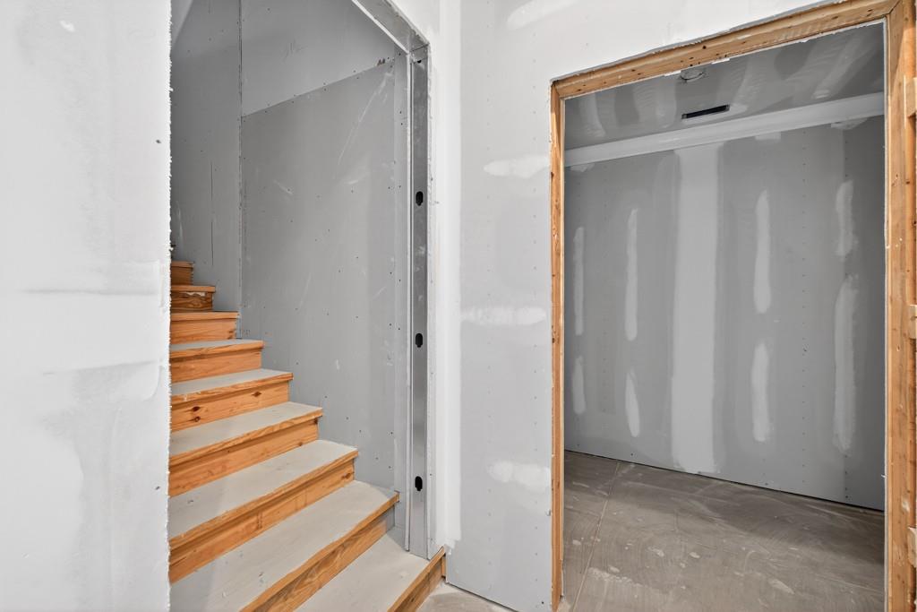 Loganville, Georgia, 30052, United States, 9 Bedrooms Bedrooms, ,10 BathroomsBathrooms,Residential,Active,1987241