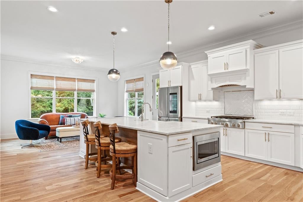 Milton, Georgia, 30004, United States, 5 Bedrooms Bedrooms, ,7 BathroomsBathrooms,Residential,Active,2011188