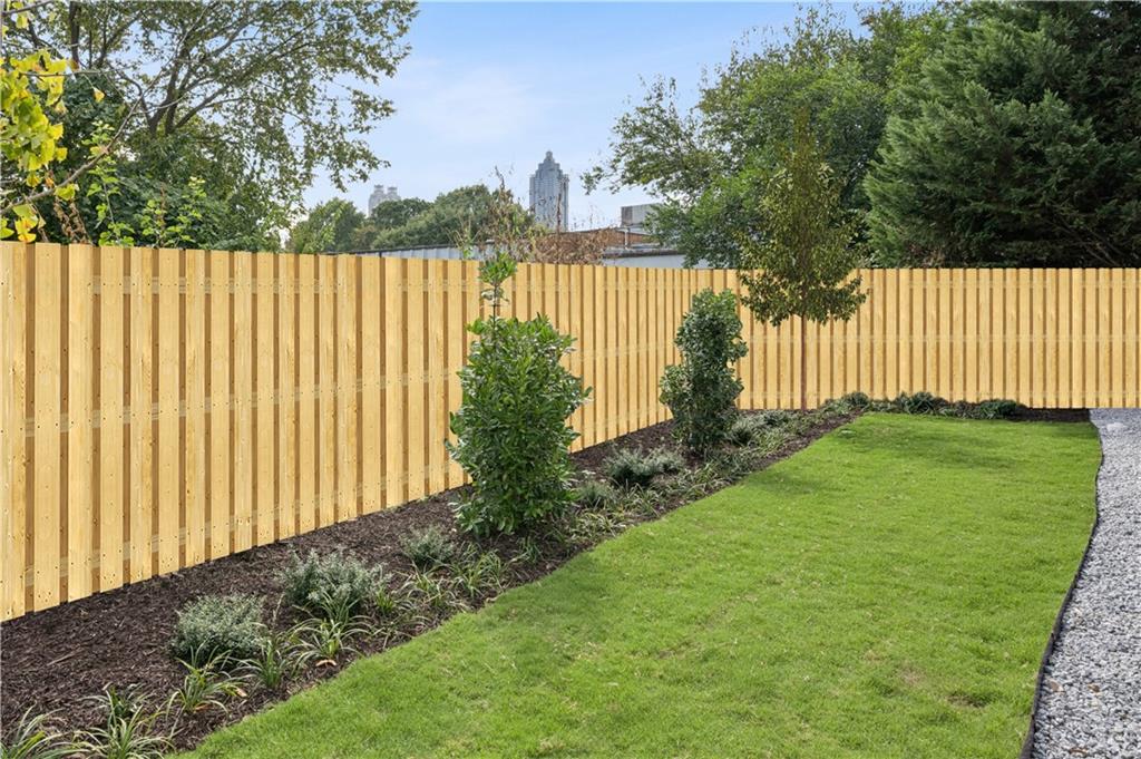 Atlanta, Georgia, 30308, United States, 4 Bedrooms Bedrooms, ,5 BathroomsBathrooms,Residential,Pending,1997548