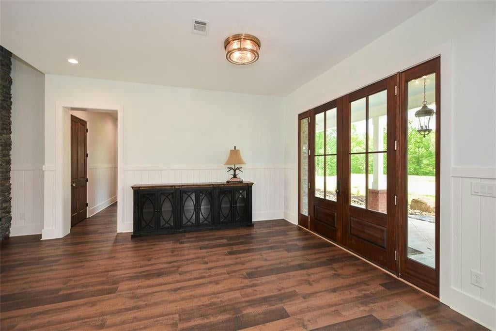 Waleska, Georgia, 30183, United States, ,5 BathroomsBathrooms,Residential,Active,1704235
