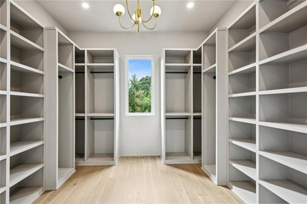 Atlanta, Georgia, 30308, United States, 4 Bedrooms Bedrooms, ,5 BathroomsBathrooms,Residential,Pending,1997548