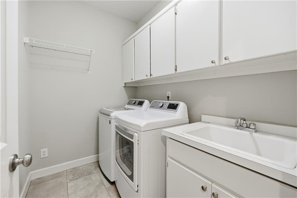 Johns Creek, Georgia, 30097, United States, 4 Bedrooms Bedrooms, ,5 BathroomsBathrooms,Residential,Active,2007308