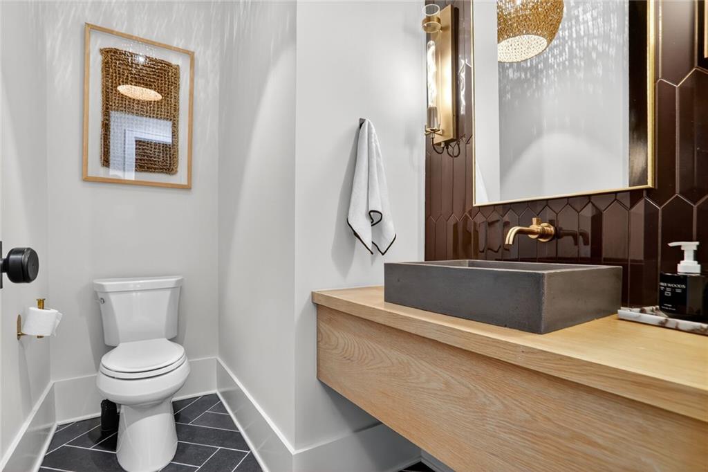 Canton, Georgia, 30115, United States, 4 Bedrooms Bedrooms, ,5 BathroomsBathrooms,Residential,Active,1997565