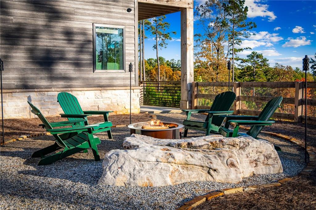 Ellijay, Georgia, 30540, United States, 4 Bedrooms Bedrooms, ,3 BathroomsBathrooms,Residential,Active,1988411