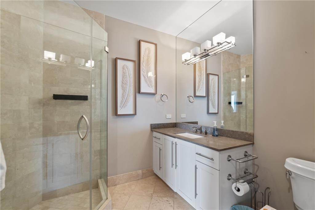 Atlanta, Georgia, 30326, United States, 2 Bedrooms Bedrooms, ,3 BathroomsBathrooms,Residential,Active,1945302