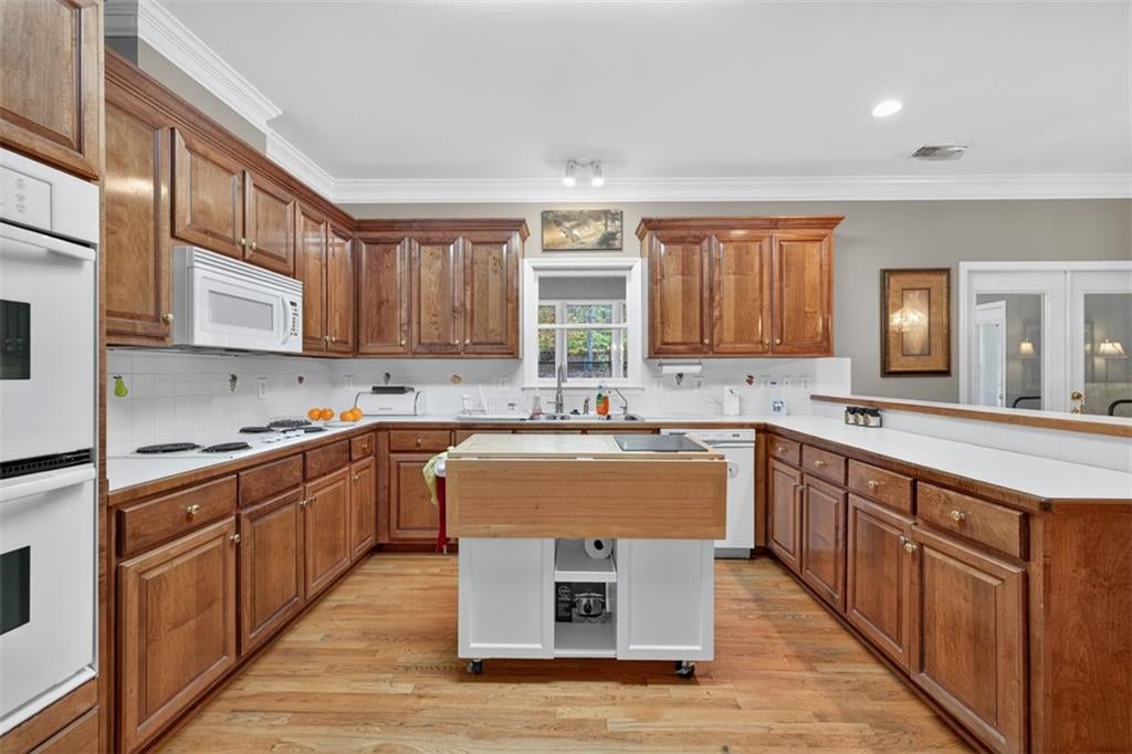 Suwanee, Georgia, 30024, United States, 7 Bedrooms Bedrooms, ,6 BathroomsBathrooms,Residential,Active,1990667