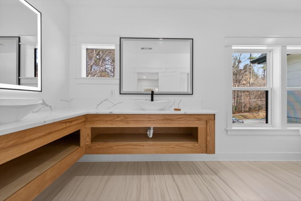 Norcross, Georgia, 30071, United States, 6 Bedrooms Bedrooms, ,5 BathroomsBathrooms,Residential,Active,2009827