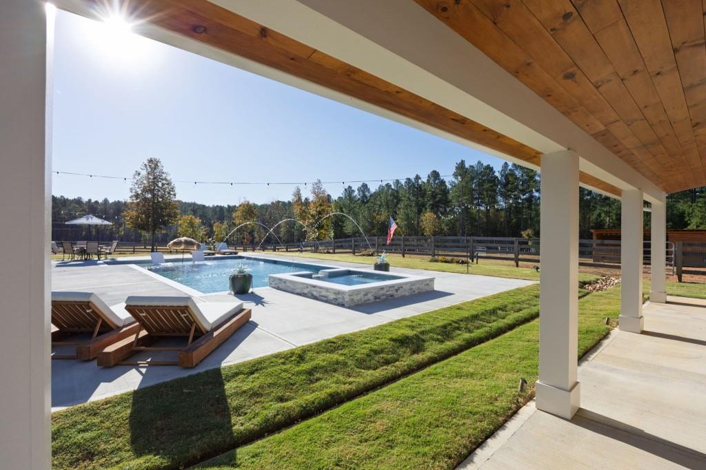 Rydal, Georgia, 30171, United States, 5 Bedrooms Bedrooms, ,5 BathroomsBathrooms,Residential,Active,1987269