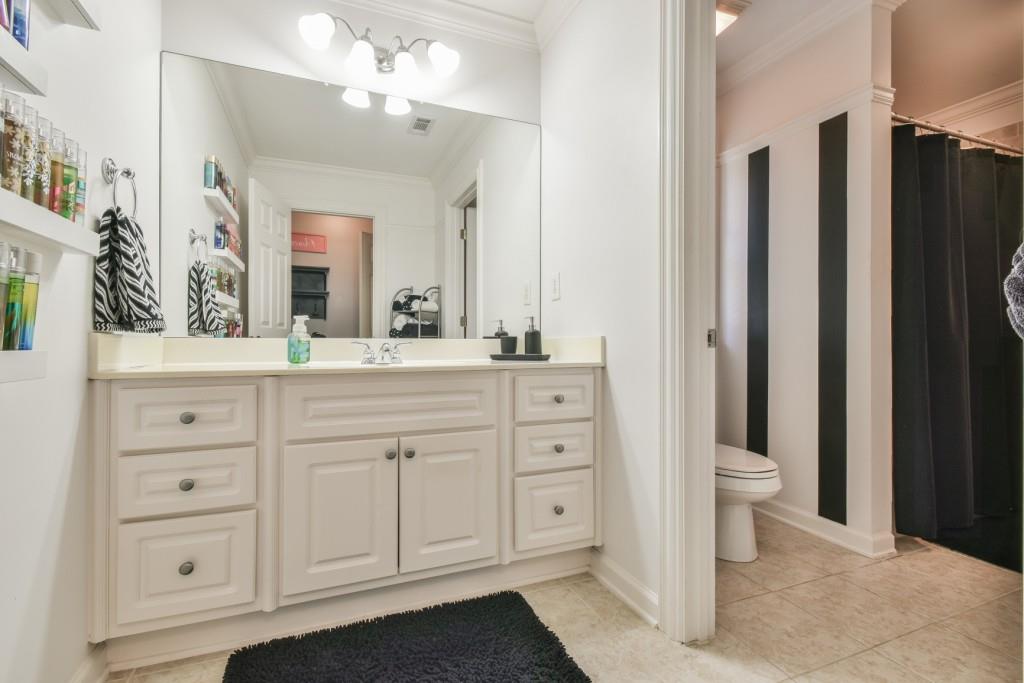 Suwanee, Georgia, 30024, United States, 5 Bedrooms Bedrooms, ,5 BathroomsBathrooms,Residential,Active,1970958