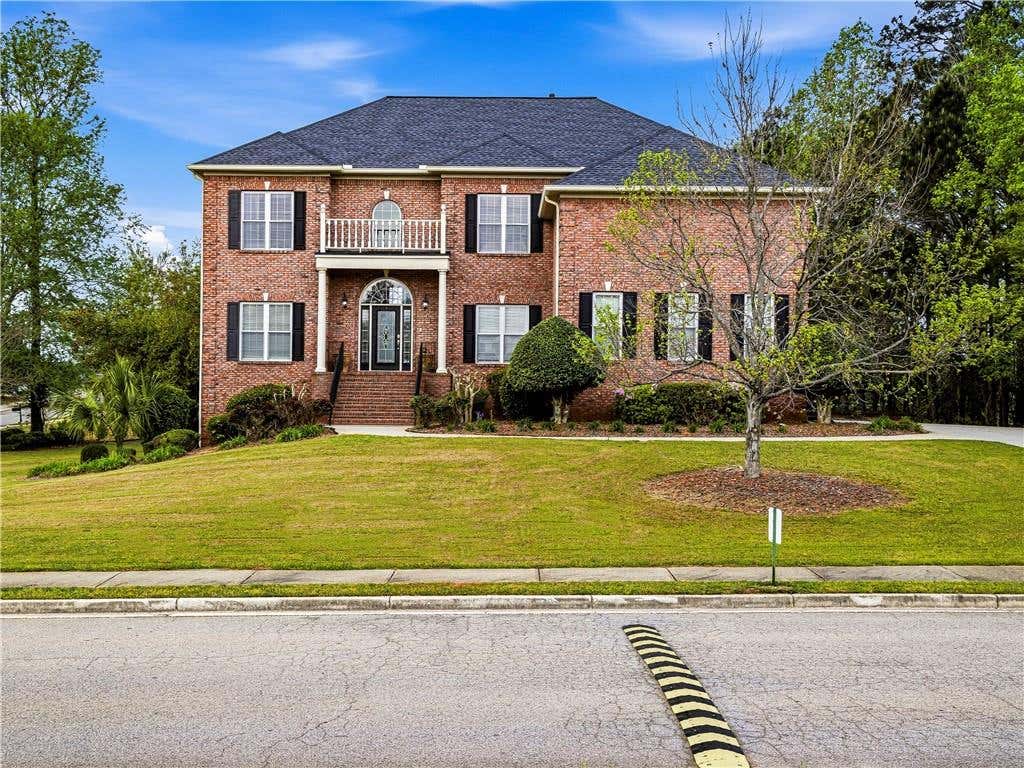171 CRYSTAL LAKE Blvd  