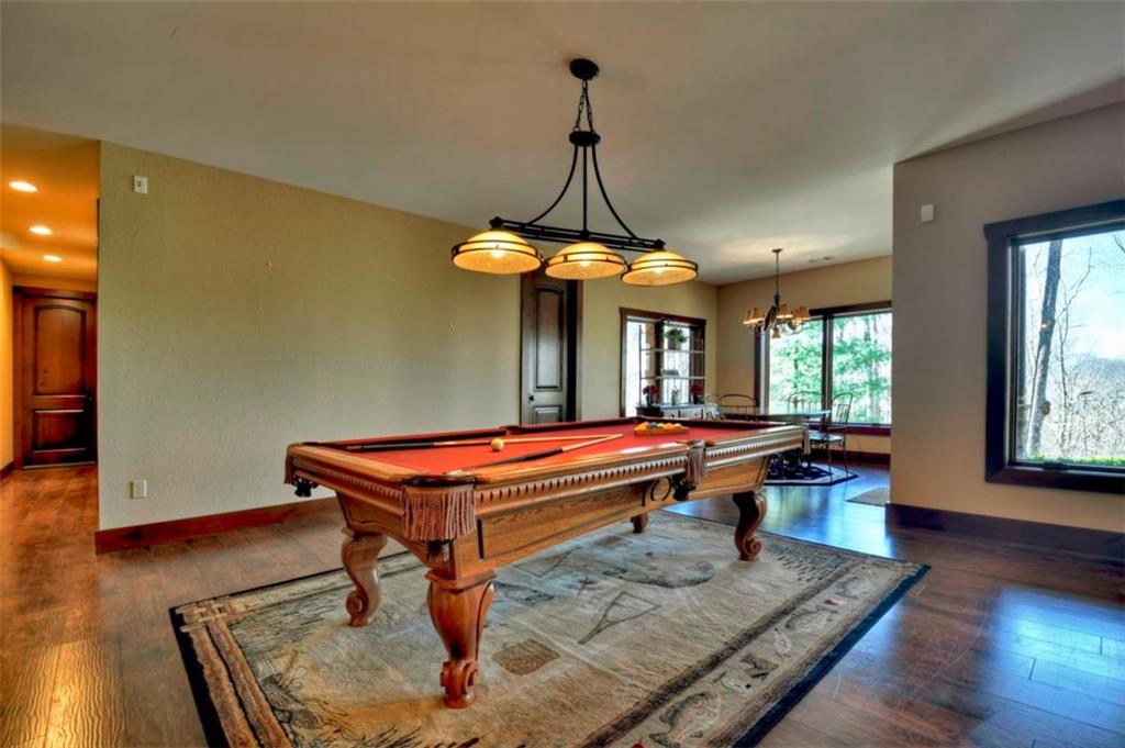 Ellijay, Georgia, 30536, United States, 5 Bedrooms Bedrooms, ,6 BathroomsBathrooms,Residential,Active,1954428