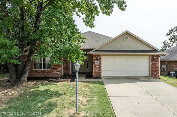 2718 N HILLS BLVD, VAN BUREN, AR 72956 - Image 1