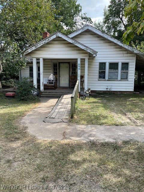 508 E CREEK AVE, SALLISAW, OK 74955, photo 1 of 26