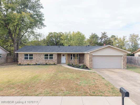 207 BAYLOR CIR, FORT SMITH, AR 72908 - Image 1