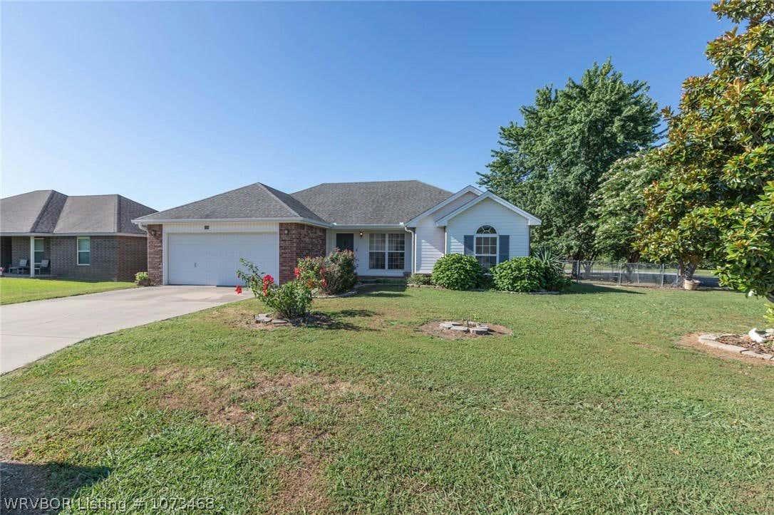 106 DRAKE DR, MULDROW, OK 74948, photo 1 of 40